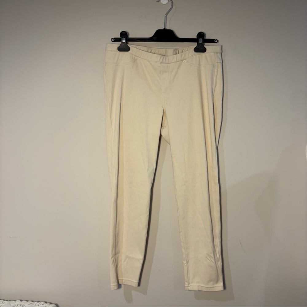 HUE Women’s Light Beige Crosshatch Denim Straight-Leg Pull-On Pant